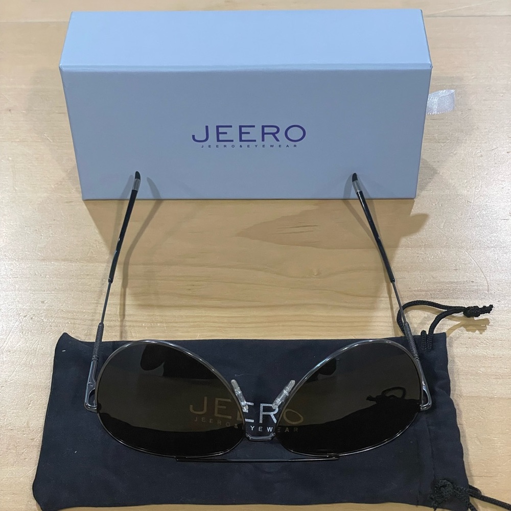 JEERO  Aviator polarized sunglasses Unisex. New..